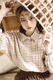 二次元女生开襟开叉裙穿搭壁纸